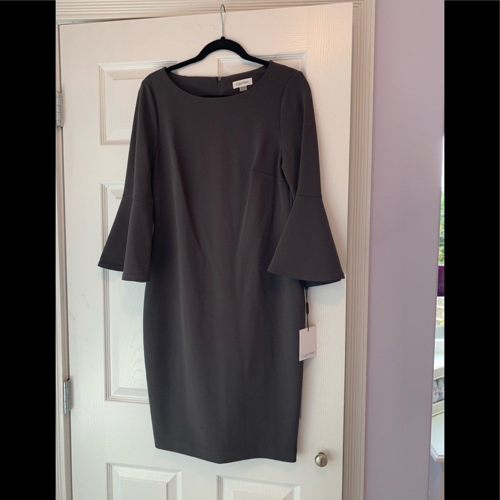 NWT Calvin Klein flare sleeve dress size 10